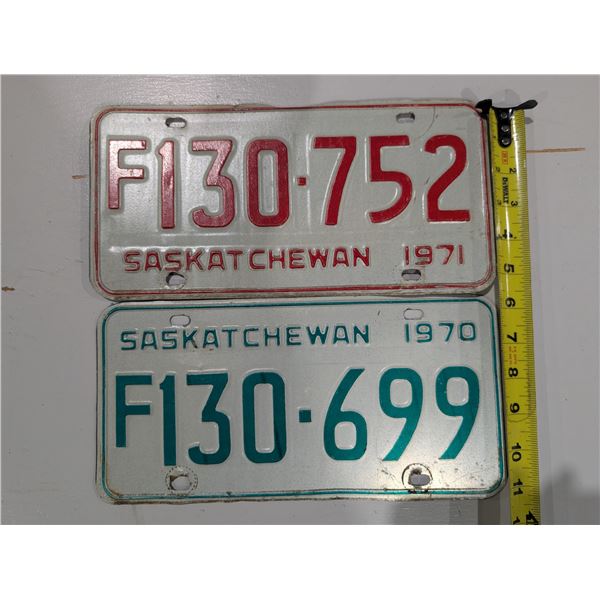 (2) Vintage Sask license Plates 1970-1971
