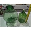 Image 4 : (2) Vintage Green glass Items (1) marked Canada and (1) Viresa