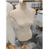Image 5 : Lot of Display mannequins
