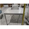 Image 3 : Childs Vintage Seat/Table 24x24x21"