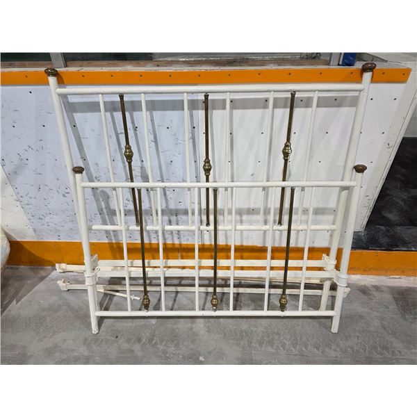 Vintage Metal Bedframe 53”