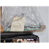 Image 4 : Lot of Vintage Sewing Supplies