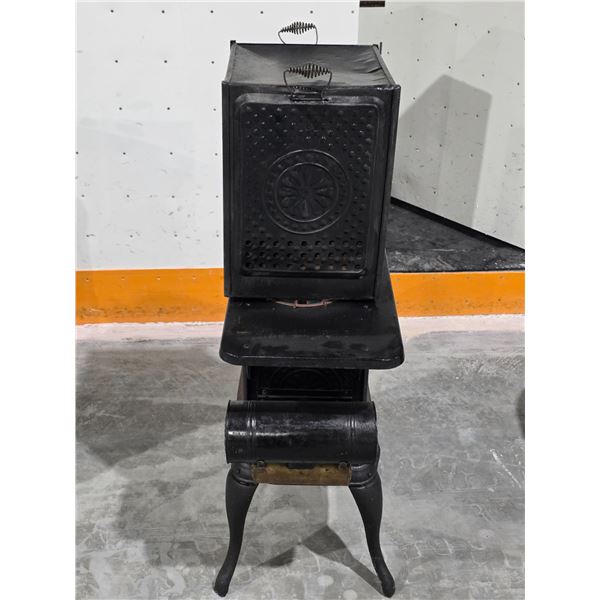 Antique New Perfection Kerosene Oil Stove with Matching Oven
