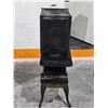 Image 1 : Antique New Perfection Kerosene Oil Stove with Matching Oven