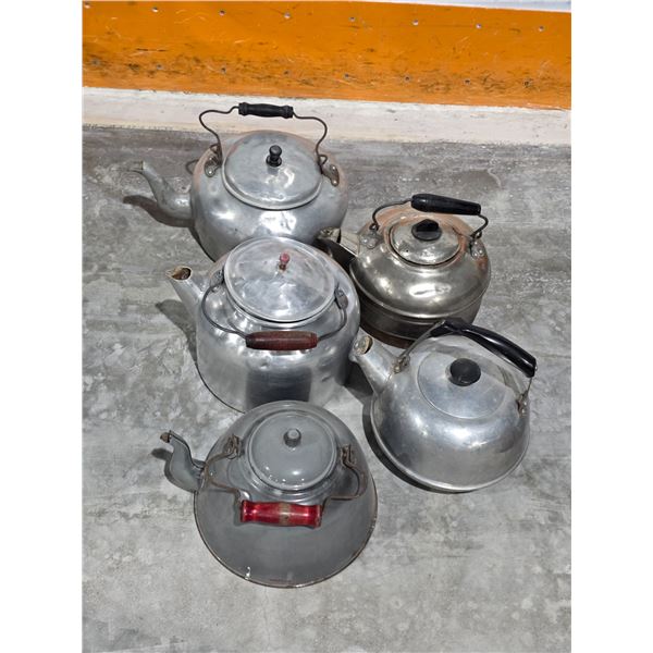 (5) Vintage Teapots