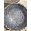 Image 3 : (2) Enamel Dough Pans