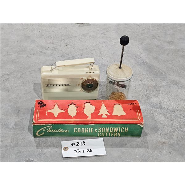 Vintage Radio, Cookie Cutter Set in Original Box, Mixer
