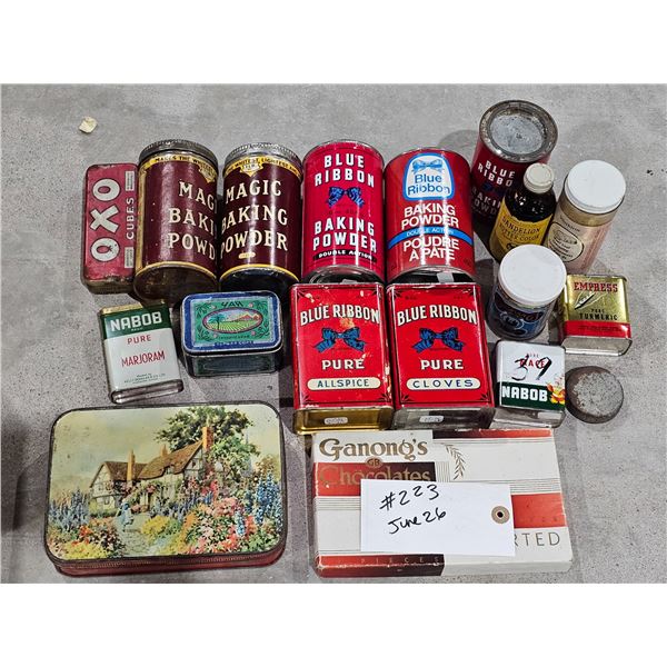 Assorted Vintage Kitchen Lot
