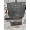 Image 2 : Antique Cast Iron Stove