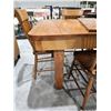 Image 3 : Vintage Kitchen Table Set w/ (4) Chairs & Center Leaf