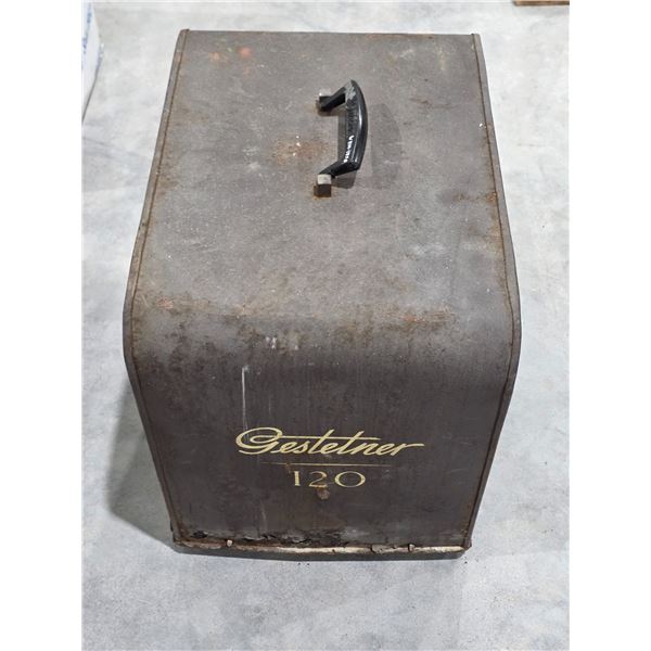 Gestetner 120 Case, Locked