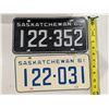 Image 1 : (2) Vintage Sask license Plates 1960-61