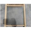 Image 3 : Vintage Canadian Economy Wood and Glass Washboard