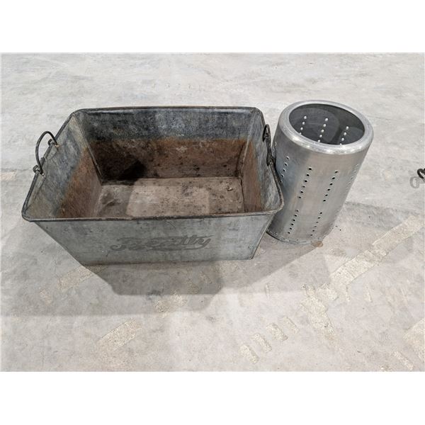 Vintage Galvanized Tub by Beatty Bros 24x18x10"