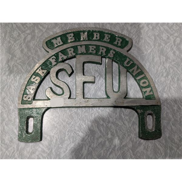 Vintage member Sask Farmers Union Plate topper 8x7"