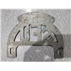 Image 3 : Vintage member Sask Farmers Union Plate topper 8x7"