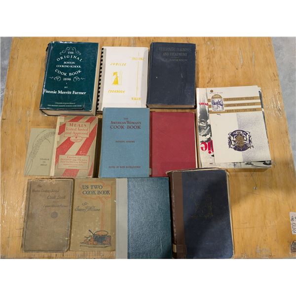 Lot of Vintage American/farmer CookBooks