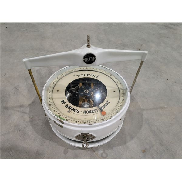 Vintage Toledo No Springs Scale Style 1605G