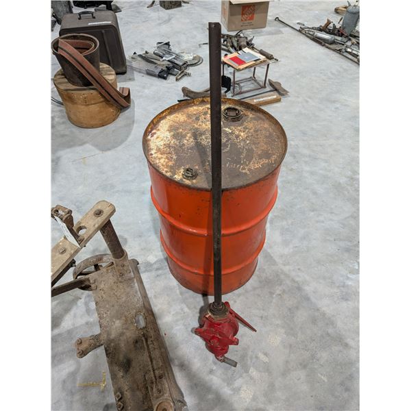 Vintage Oil Drum w/ Canada Made Oil/ Barrel Pump