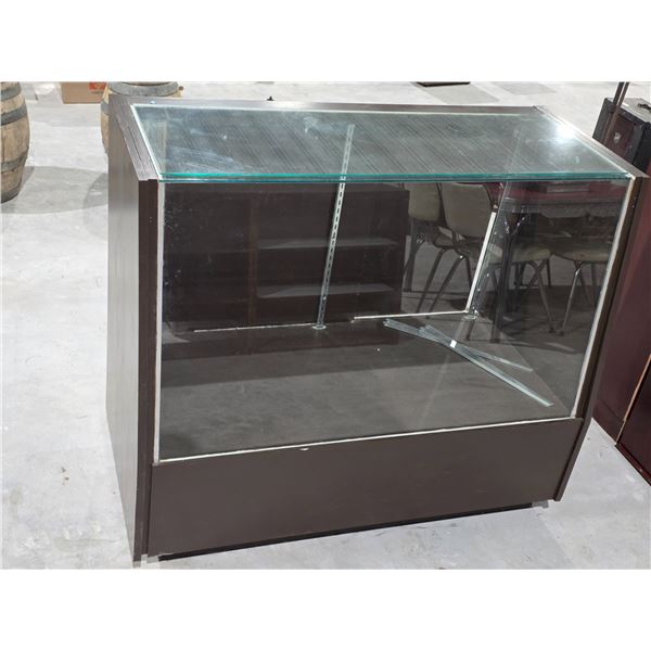 Display Cabinet – 50”x 20”x 43”H