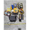 Image 1 : Vintage Camera Lot, Some with Flash Bulbs
