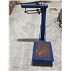 Image 1 : Antique Fairbanks Cast Iron Platform Store Scale – “Made in Canada”