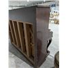 Image 7 : Vintage Bernhard Heintzman Toronto Upright Piano and Bench