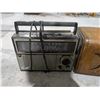 Image 4 : (2) Vintage Radios (1) SW and (1) Portable Realistic RS