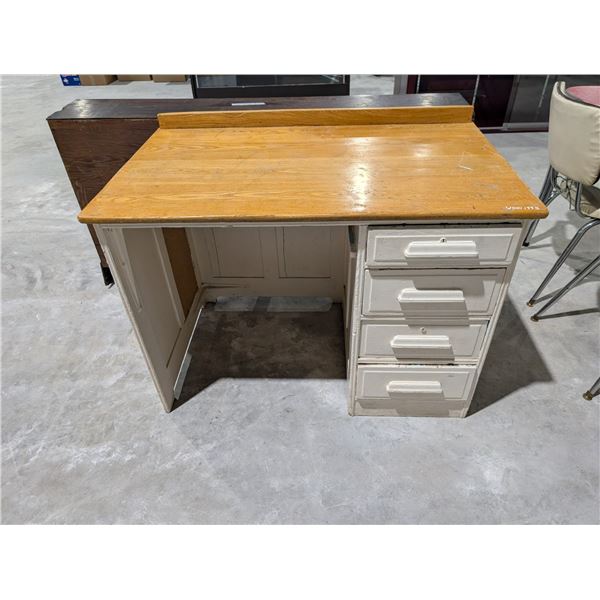 Vintage Wood Work Desk w/ Drawers 42x26x30