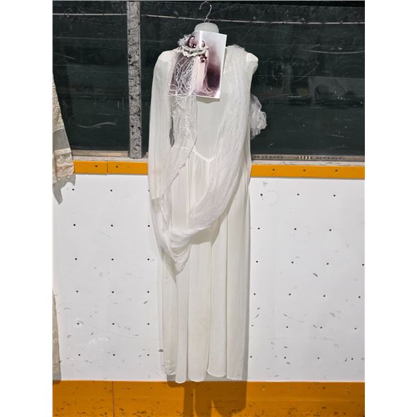 Vintage Bridal Dress w/Picture