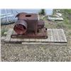 Image 2 : Antique "Hit-and-Miss" Stationary Gas Engine