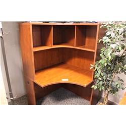 Cherry Corner Desk With Hutch