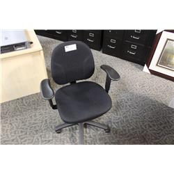 Black Fully Adjustable Task Chair