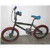 Image 6 : VINTAGE KUWAHARA BMX BIKE. MADE IN JAPAN