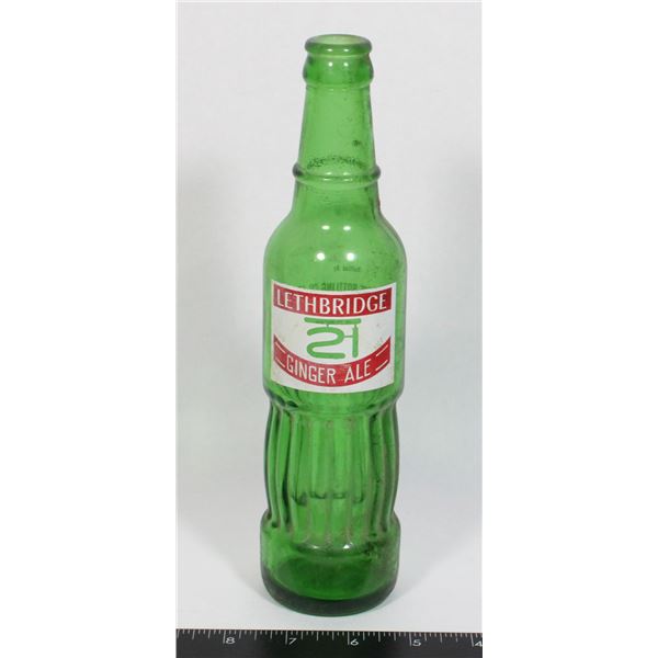 VINTAGE LETHBRIDGE GINGER ALE BOTTLE 10 FLUID OUNCE