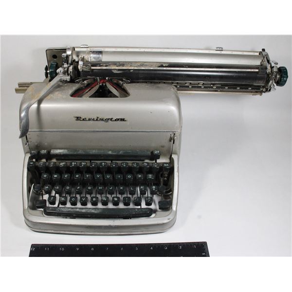 VINTAGE REMINGTON TYPEWRITER