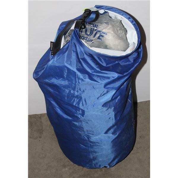 ULTRA-LITE DRY SAC BAG WITH SPARE GARBAGE BAGS