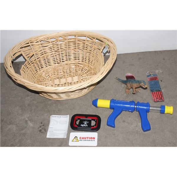 WICKER BASKET & STRANGER THINGS BOOKMARK + MORE