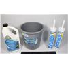 Image 1 : BUCKET WITH ACRYLIC WHITE CAULKING AND RV CLEANER