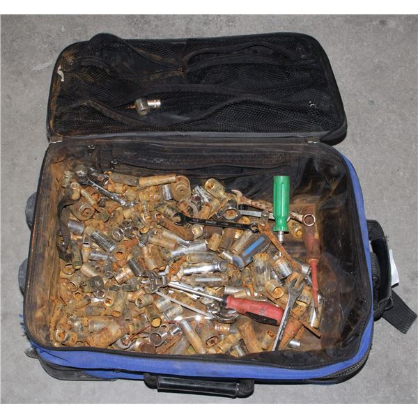 SUITCASE FULL OF SOCKETS
