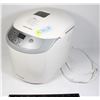 Image 1 : BLACK&DECKER BREAD MAKER