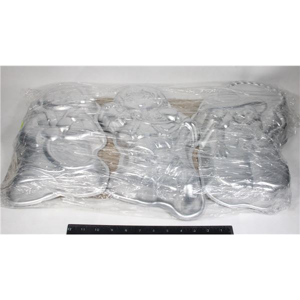 WILTON DIEGO CAKE PAN AND MORE
