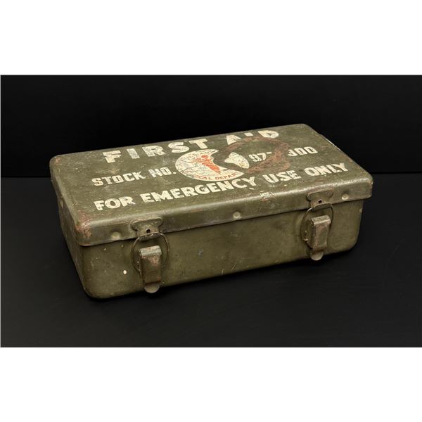 WW2 US Army Vehicle First Aid Kit