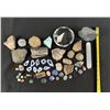 Image 9 : Collection of Rocks Fossils and Minerals