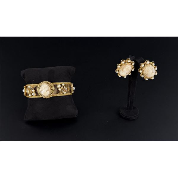 Florenza Cameo Costume Jewelry Suite