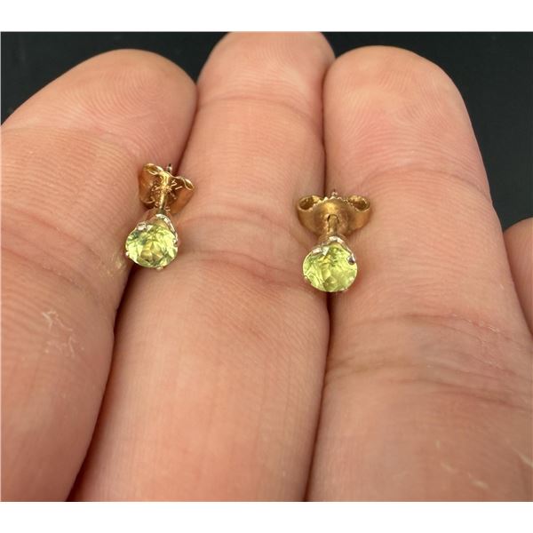 14K Gold Peridot Stud Earrings