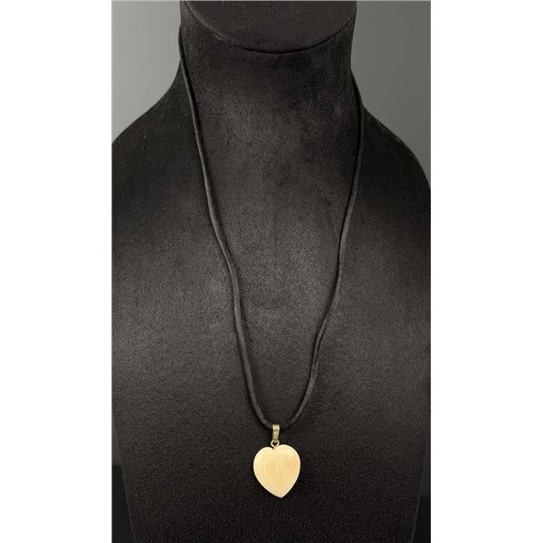 Alaskan Inuit Eskimo Ivory Heart Necklace