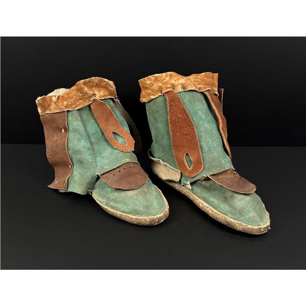 Historic Hopi Pueblo Moccasins