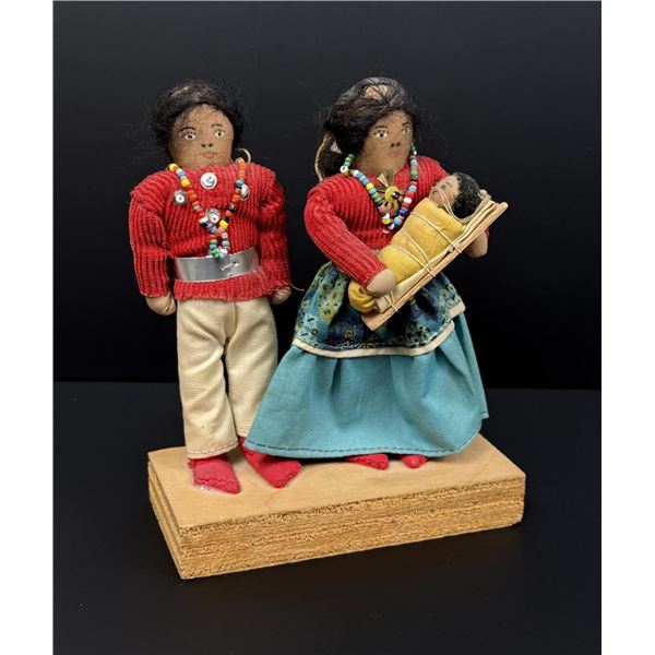 Hannah Garcia Navajo Indian Dolls
