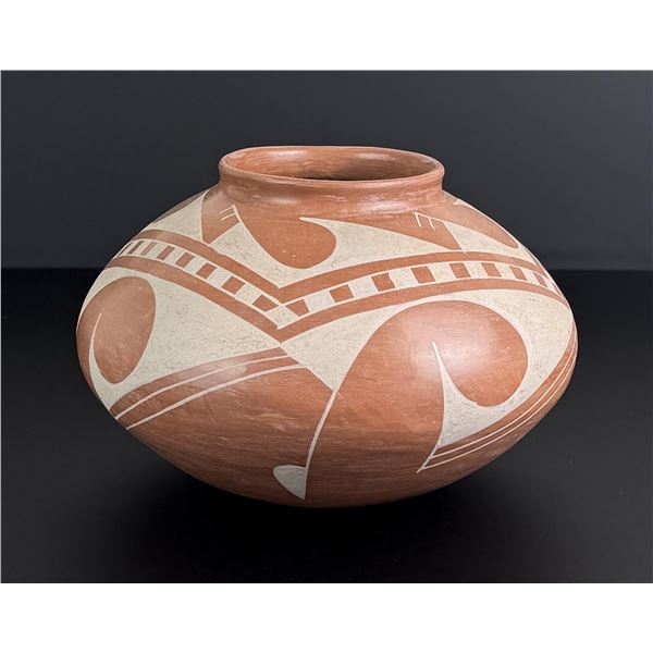 Pilo Mora Mata Ortiz Pottery Jar